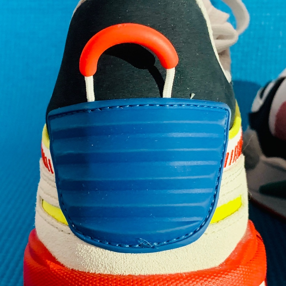 PUMA
RS-X HARD DRIVE (new,without original box) - Picture 11 of 12
